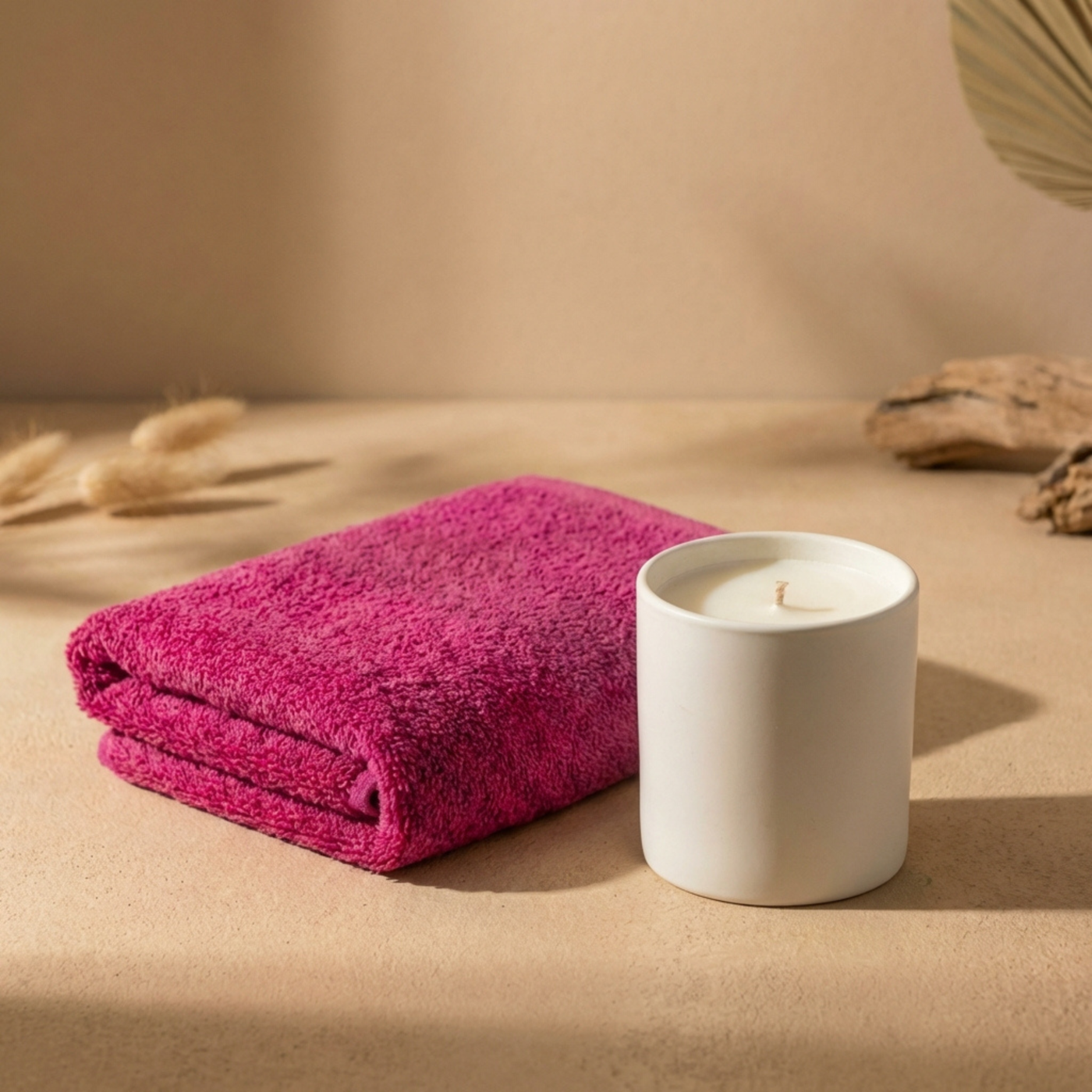 Fuchsia hotel handdoek met kaars lang:"nl"