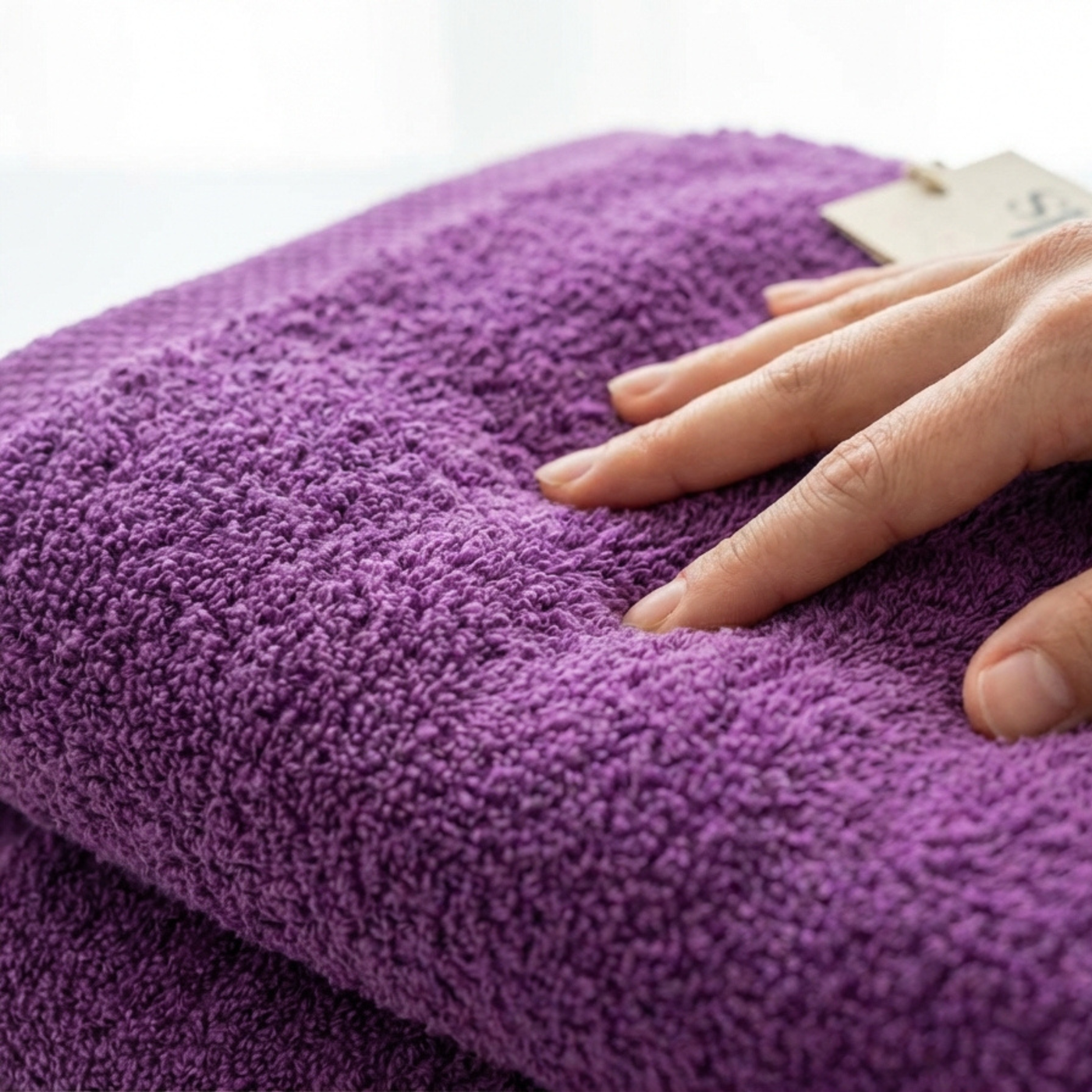 Dikke zachte paarse hotelkwaliteit handdoeken lang:"nl"